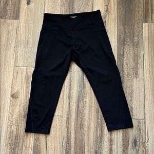 Women’s Tek Gear Black Drytek Workout Capris